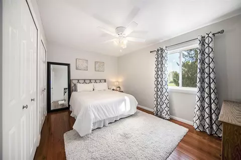 Bedroom - 6533 Bluebird, Jackson, MI 49201 photo 4 of 5
