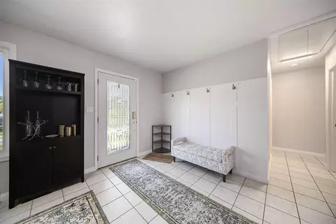 Entry Way - 6533 Bluebird, Jackson, MI 49201 photo 1 of 2