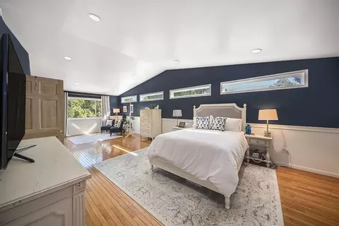 Bedroom - 6533 Bluebird, Jackson, MI 49201 photo 1 of 5