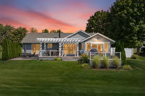 61984 Bayshore, Sturgis, MI 49091