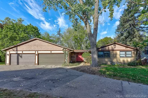855 N Grand #D, Rapids, MI 49503