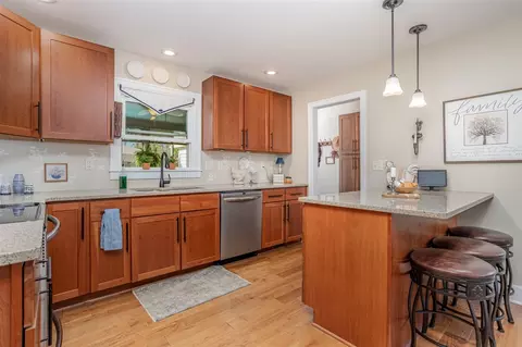 Kitchen - 725 Wright, Marshall, MI 49068 photo 1 of 2