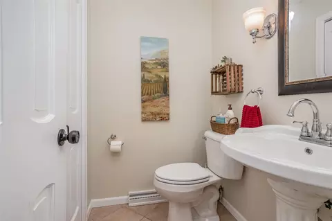 Bath - 725 Wright, Marshall, MI 49068 photo 1 of 3