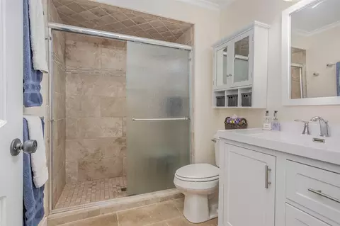 Bath - 725 Wright, Marshall, MI 49068 photo 2 of 3