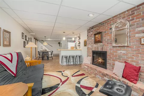 Living - 725 Wright, Marshall, MI 49068 photo 3 of 3