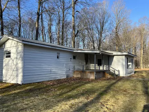 Exterior - 4090 E Shr, Stanton, MI 48888 photo 4 of 6