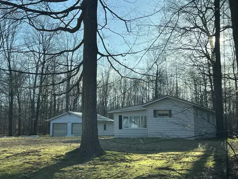 Exterior - 4090 E Shr, Stanton, MI 48888 photo 2 of 6