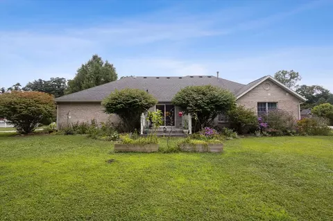Exterior - 507 Middleton, Buchanan, MI 49107 photo 7 of 11