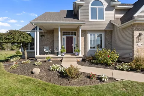 Other - 1219 Breezy, Jackson, MI 49201 photo 1 of 11