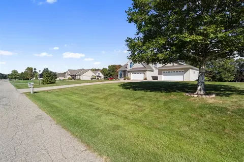 Exterior - 1219 Breezy, Jackson, MI 49201 photo 11 of 11