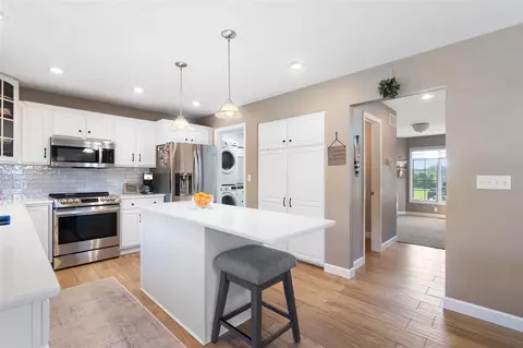 Kitchen - 1219 Breezy, Jackson, MI 49201 photo 7 of 7