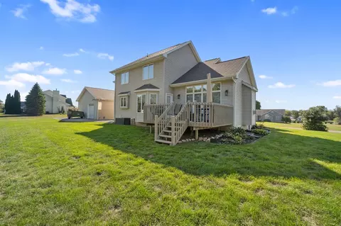Exterior - 1219 Breezy, Jackson, MI 49201 photo 4 of 11