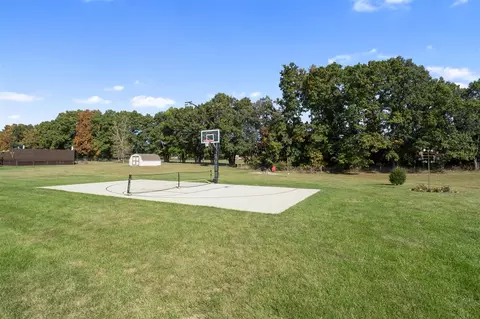 Exterior - 1219 Breezy, Jackson, MI 49201 photo 9 of 11