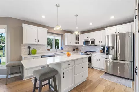 Kitchen - 1219 Breezy, Jackson, MI 49201 photo 3 of 7