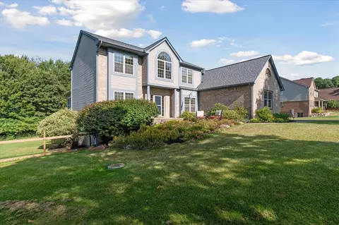 7261 N Lake Orch, Chelsea, MI 48118