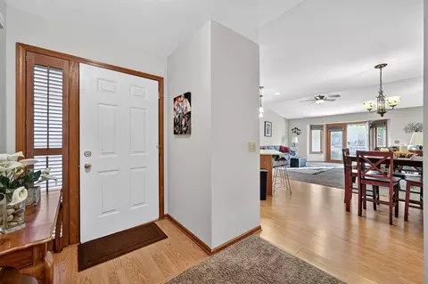 Entry Way - 9430 Rayna, Davison, MI 48423 photo 1 of 2
