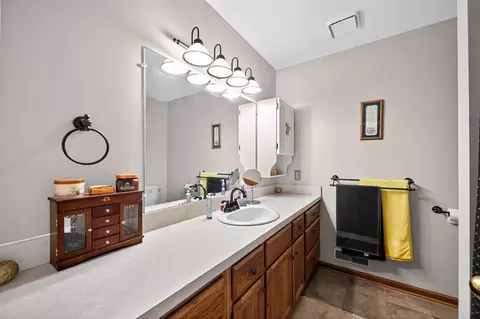 Bath - 9430 Rayna, Davison, MI 48423 photo 1 of 2