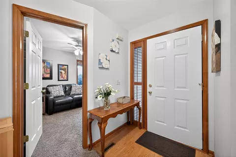 Entry Way - 9430 Rayna, Davison, MI 48423 photo 2 of 2