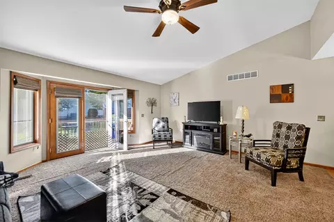 Living - 9430 Rayna, Davison, MI 48423 photo 2 of 2