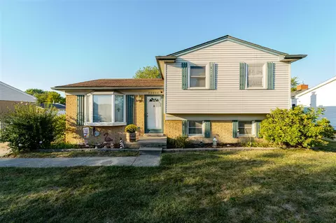 22244 Birch, Woodhaven, MI 48183