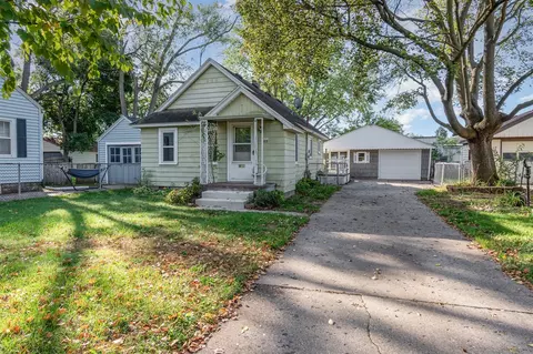 102 Murray, Grand Rapids, MI 49548