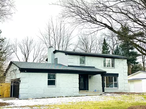 25511 Hickory Hl, Southfield, MI 48033