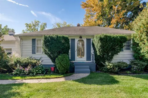 2736 Cascade, Grand Rapids, MI 49506