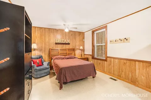 Bedroom - 3434 E Baseline, White Cloud, MI 49349 photo 1 of 2