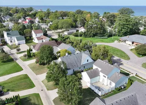 533 Upton, Saint Joseph, MI 49085 photo 45