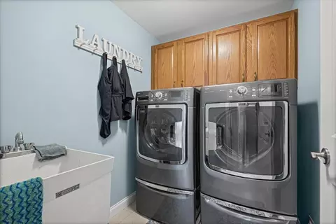 533 Upton, Saint Joseph, MI 49085 photo 33