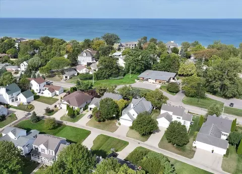 533 Upton, Saint Joseph, MI 49085 photo 44