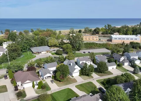 533 Upton, Saint Joseph, MI 49085 photo 42