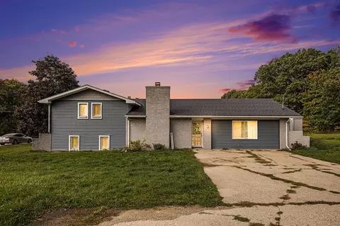 14195 Pine Lk, Cedar Springs, MI 49319
