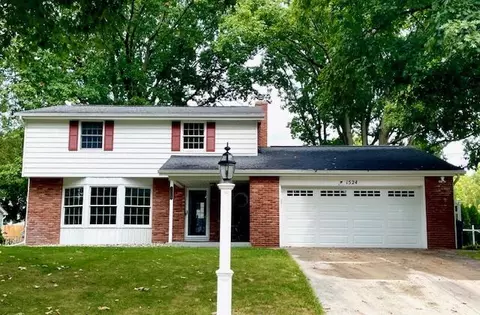 1524 Greenview, Portage, MI 49024