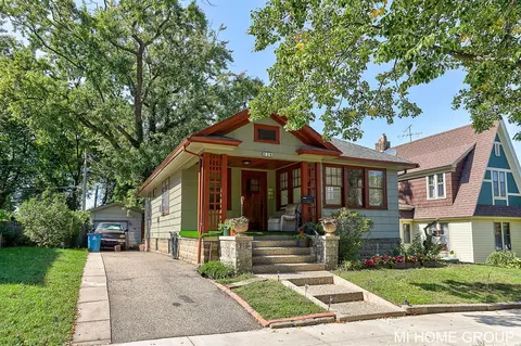 536 College, Holland, MI 49423