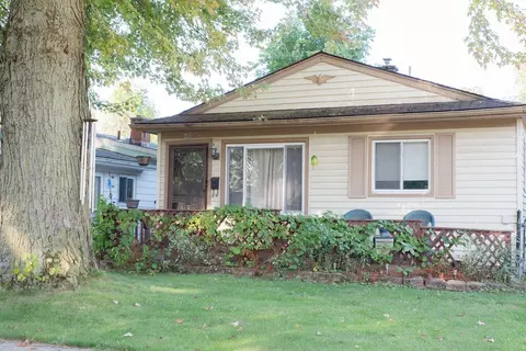 4460 Detroit, Dearborn Heights, MI 48125