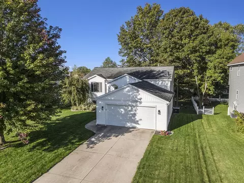 3707 Elm Rdg, Holland, MI 49424