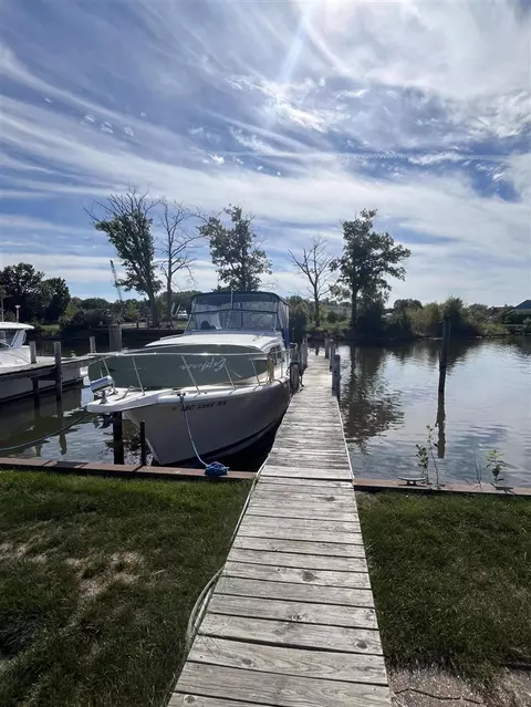 290 Oak #12, South Haven, MI 49090