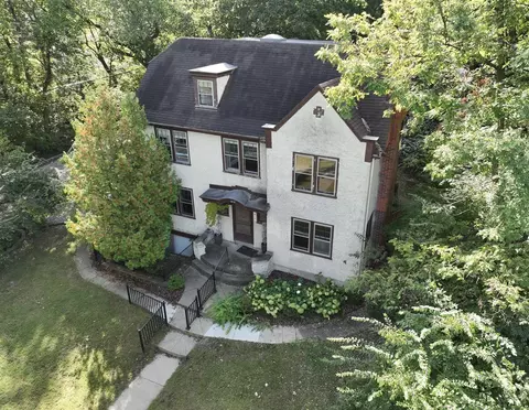 1412 Cambridge, Ann Arbor, MI 48104