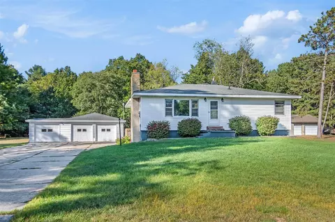 5438 W Rasmussen, Ludington, MI 49431