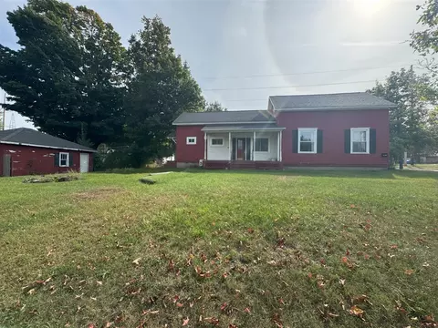 903 S Madison, Ludington, MI 49431