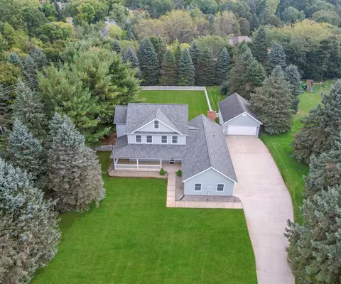 9001 Yorkshire, Saline, MI 48176
