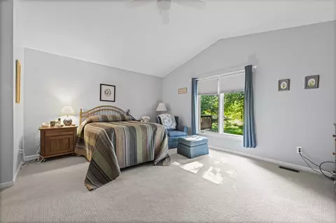 Bedroom - 35812 Lone Pne, Farmington Hills, MI 48335 photo 1 of 4