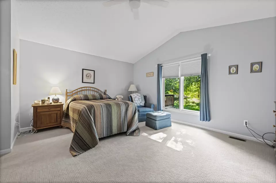 Bedroom - 35812 Lone Pne, Farmington Hills, MI 48335 photo 1 of 4