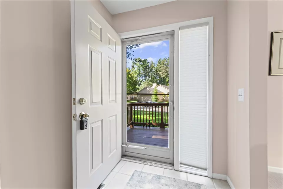Entry Way - 35812 Lone Pne, Farmington Hills, MI 48335 photo 1 of 2