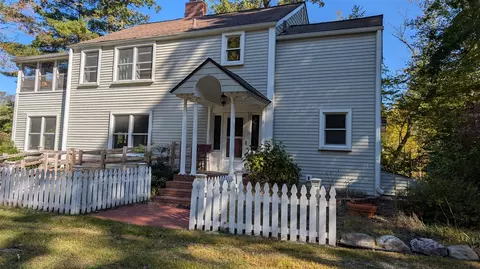 1783 Brewer, Leonard, MI 48367