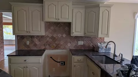 Kitchen - 1783 Brewer, Leonard, MI 48367 photo 2 of 3
