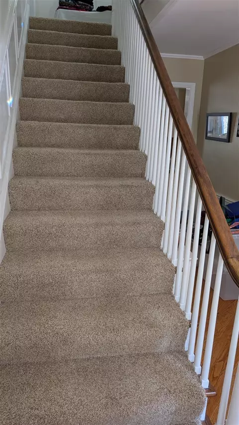 Entry Way - 1783 Brewer, Leonard, MI 48367 photo 5 of 7