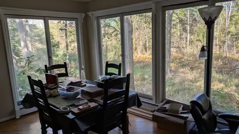 Dining - 1783 Brewer, Leonard, MI 48367 photo 1 of 1