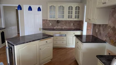 Kitchen - 1783 Brewer, Leonard, MI 48367 photo 1 of 3